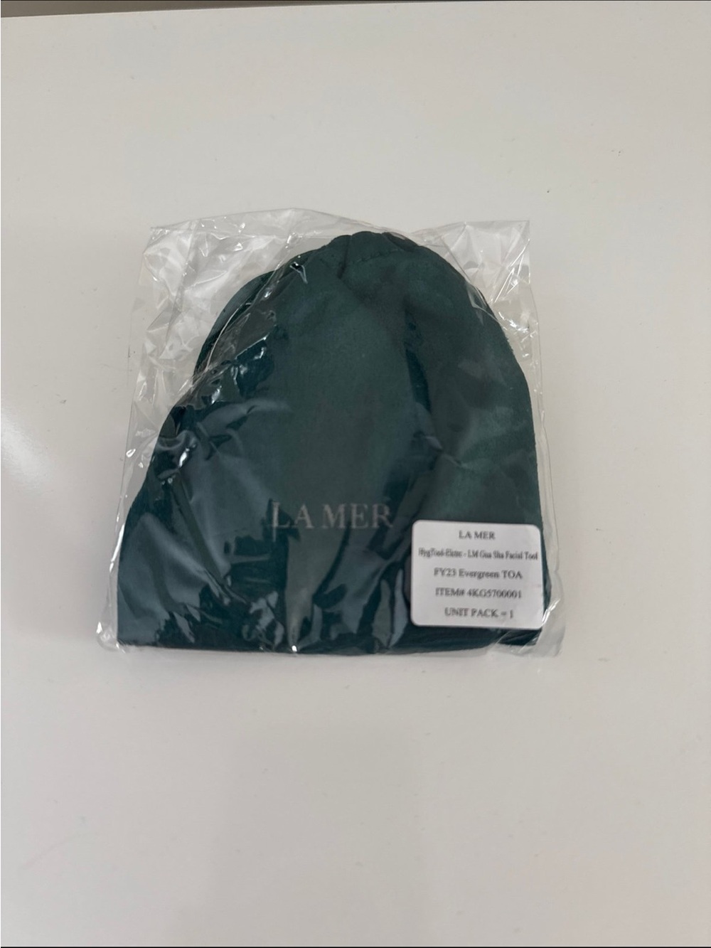 La Mer Guasha Face Massage Tool in Pouch